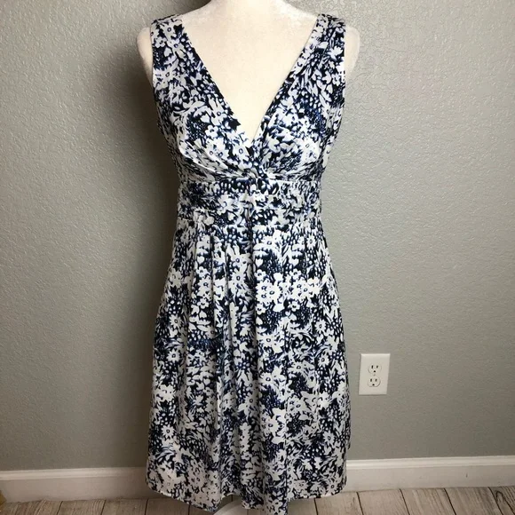 Nanette Lepore Shimmy Surplice V Neck Dress 6 - Picture 1 of 10